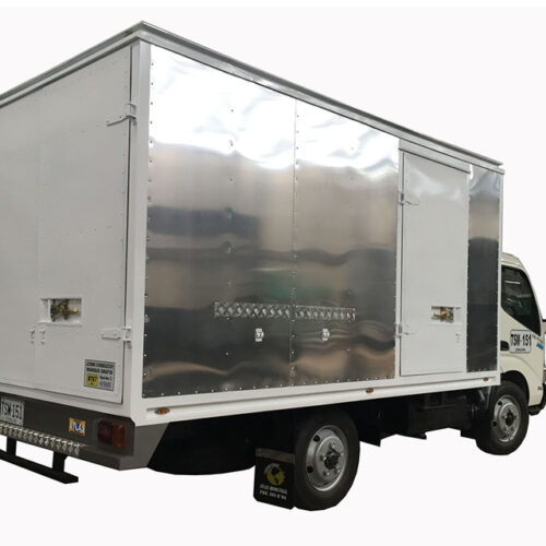 Furgón en fibra de vidrio