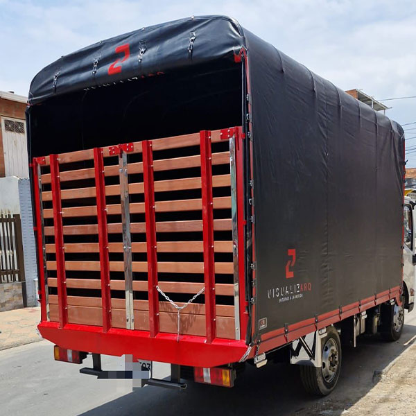 Fabricación de carrocerías de estacas Fabricación de carrocerías de estacas