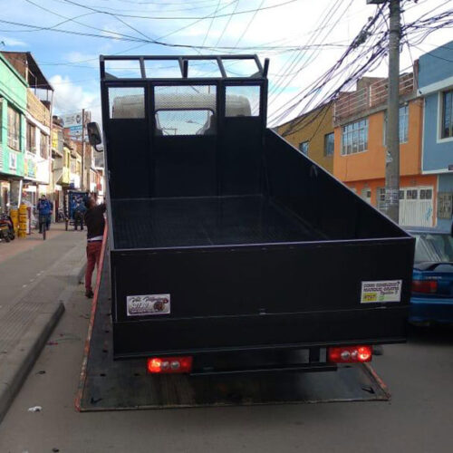 furgones-carga-seca-comerciales Carrocería y Planchones ferreteros